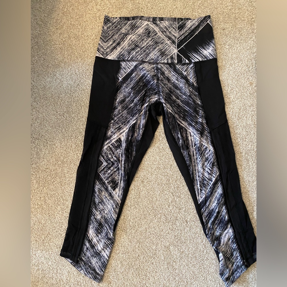 Lululemon Cropped Leggings